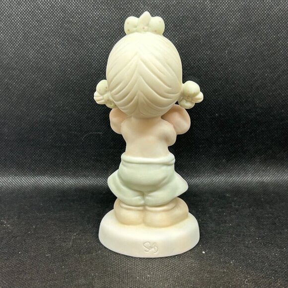 PRECIOUS Moments "Faith Is A Victory" figurine - Picture 2 of 3